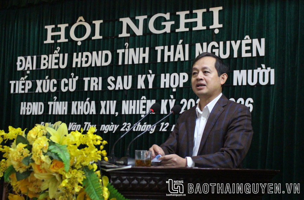Đồng chí Phạm Hoàng Sơn, Phó Bí thư Thường trực Tỉnh ủy, Chủ tịch HĐND tỉnh, phát biểu tại Hội nghị tiếp xúc với cử tri phường Hoàng Văn Thụ.