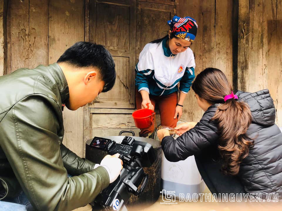 Đội ngũ phóng viên các trung tâm văn hóa, thể thao và truyền thông các huyện, thành phố luôn là những cộng tác viên năng nổ, bám sát địa bàn, gửi thông tin về Báo Thái Nguyên.