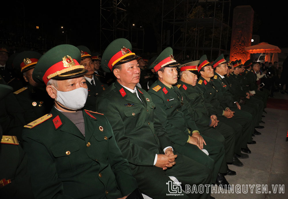 Các cựu chiến binh tham dự Lễ tưởng niệm.