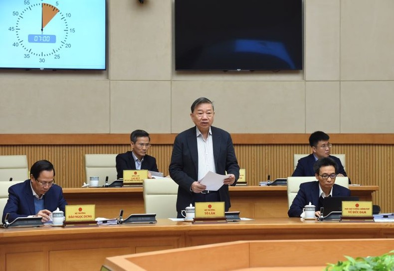 Đại tướng, Bộ trưởng Công an Tô Lâm trình bày Luật Công an nhân dân sửa đổi.