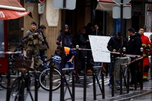 Hé lộ thông tin về kẻ gây ra vụ xả súng chết chóc ở trung tâm Paris