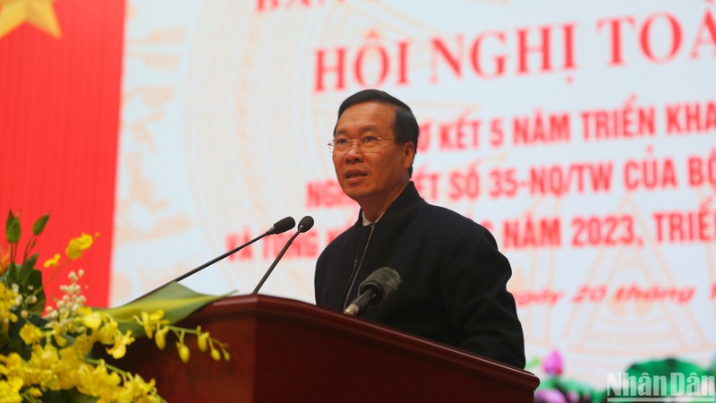 Chủ tịch nước Võ Văn Thưởng, Ủy viên Bộ Chính trị, Trưởng Ban Chỉ đạo 35 Trung ương phát biểu chỉ đạo Hội nghị.