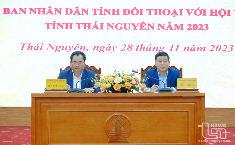 The Chairman of the Provincial Peoples Committee and The Chairman of the Thai Nguyen Province Farmers Association presided over the dialogue conference.  