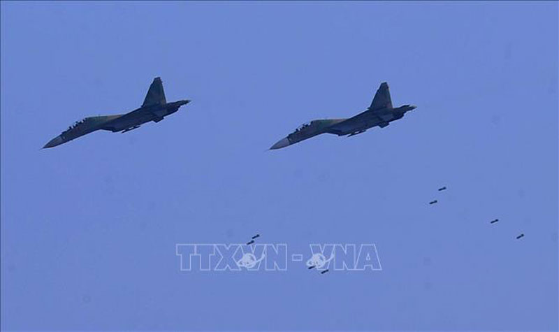 Máy bay Su-30MK2 (Quân đoàn 12) tham gia diễn tập tại Lục Ngạn (Bắc Giang), sáng 23/12/2023. Ảnh: Dương Giang/TTXVN