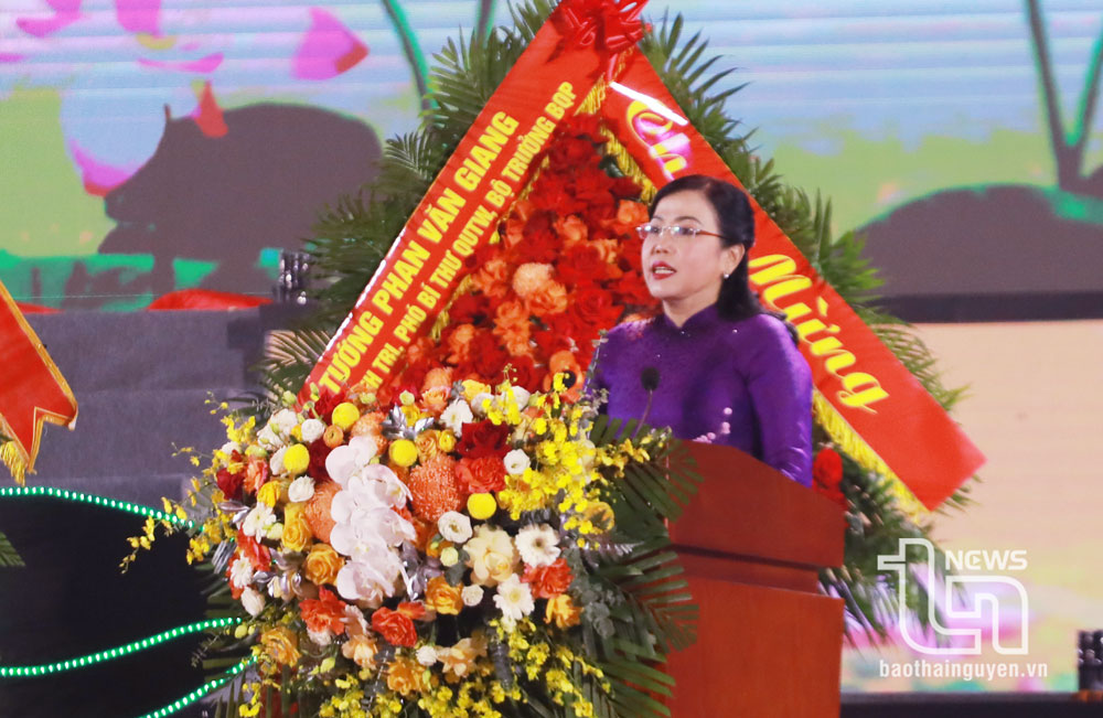 Đồng chí Nguyễn Thanh Hải, Ủy viên Trung ương Đảng, Bí Thư Tỉnh ủy, Trưởng Đoàn đại biểu Quốc hội tỉnh Thái Nguyên, trình bày diễn văn kỷ niệm 60 năm Ngày Bác Hồ về thăm tỉnh Thái Nguyên.