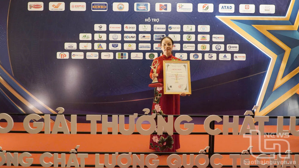 Hợp tác xã chè Hảo Đạt nhận Giải thưởng Chất lượng Quốc gia