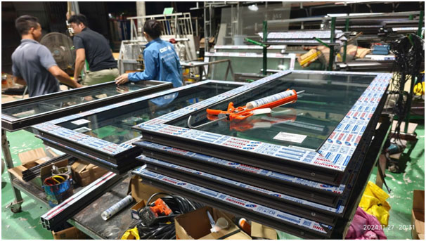 Hình 2: An Phát Windoor sở hữu nhiều điểm mạnh nổi trội và mang lại sự hài lòng cho khách hàng.