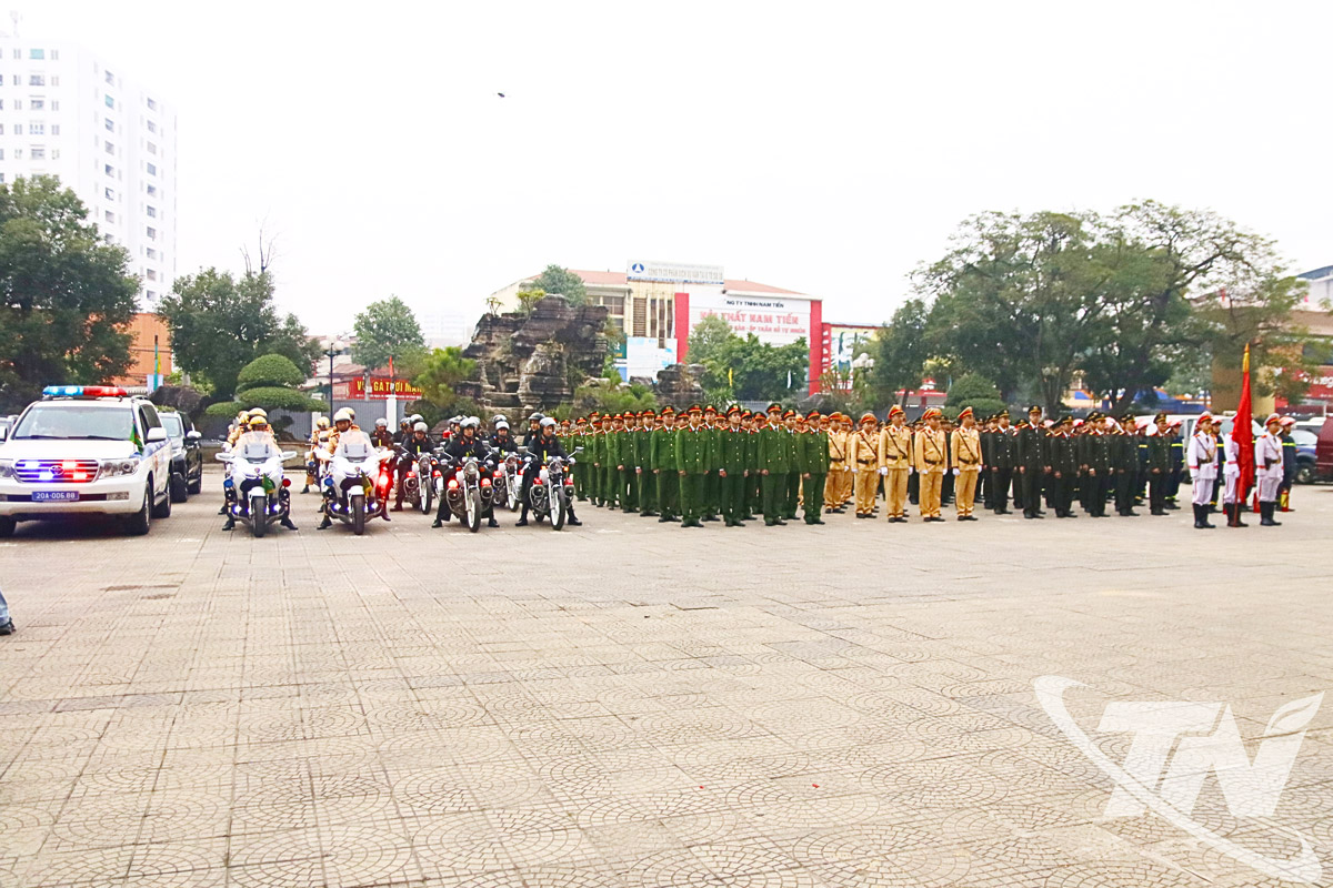 3.	타이응우옌성 공안이 2025년 12월 15일부터 2026년 3월 16일까지 범죄 집중 단속 및 치안 질서 확보 특별 기간을 전개하고 있다