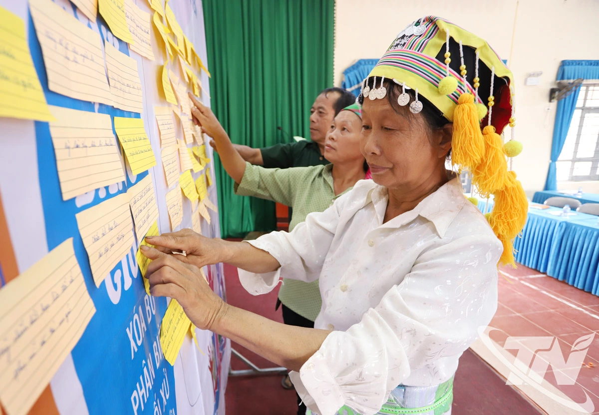 Nhiều phụ nữ vùng dân tộc thiểu số được tham gia các chiến dịch truyền thông về bình đẳng giới, để phát triển bản thân.