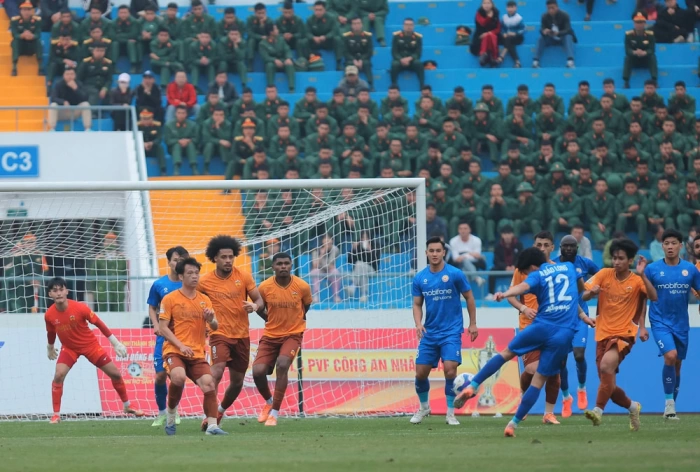 PVF Công an nhân dân đánh bại Hoàng Anh Gia Lai, ngôi vương Tứ hùng chờ trận 'chung kết muộn'