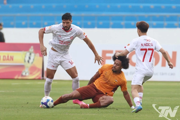 'Chia điểm' với Thể Công Viettet, Hoàng Anh Gia Lai tạm dẫn đầu Giải Tứ hùng