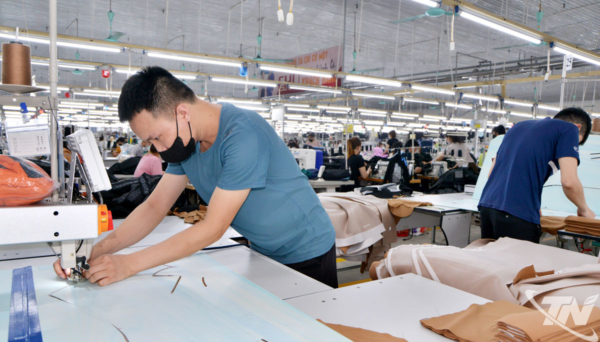 从年初至今累计，各工业区营收额达近260亿美元。