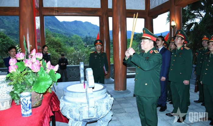 Đại tướng Nguyễn Trọng Nghĩa dẫn đầu Đoàn công tác về nguồn tại ATK Định Hóa