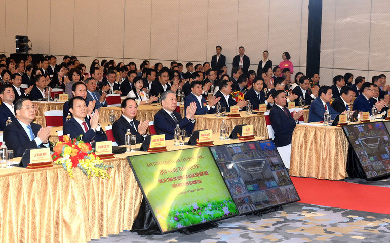 Tổng Bí thư Tô Lâm và các đồng chí lãnh đạo Đảng, Nhà nước dự Hội nghị tổng kết công tác tuyên giáo và dân vận năm 2025, triển khai nhiệm vụ năm 2026.