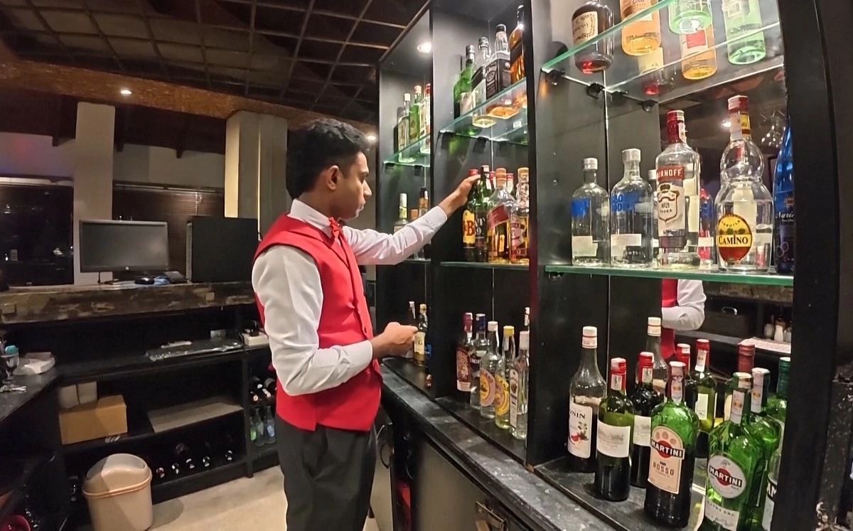 Tất cả các khách sạn đều sẵn sàng phục vụ du khách.