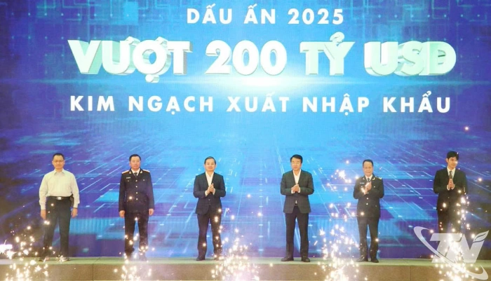 Hải quan Khu vực V đối thoại với doanh nghiệp, thúc đẩy thông quan hiện đại