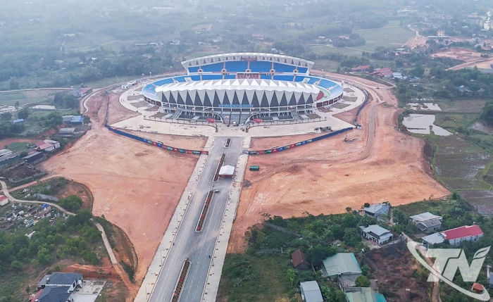 Điều chỉnh, sắp xếp để tạo thuận lợi nhất cho nhân dân xem, cổ vũ Giải bóng đá Tứ hùng