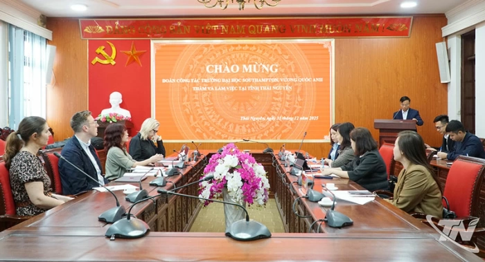 Mở rộng hợp tác với Đại học Southampton - Vương quốc Anh