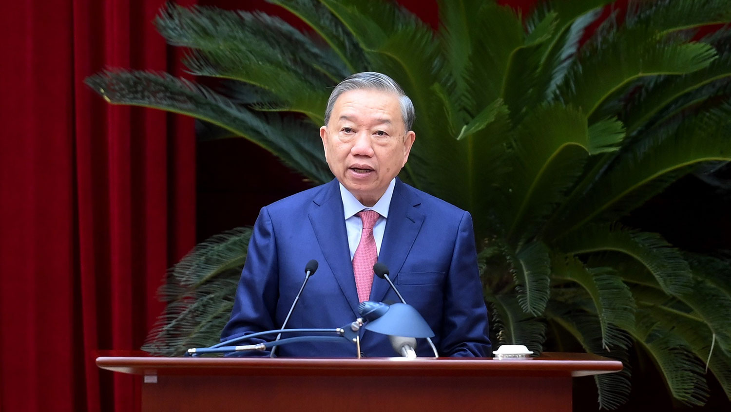 Tổng Bí thư Tô Lâm phát biểu khai mạc Hội nghị lần thứ 15 Khóa XIII. Ảnh: nhandan.vn