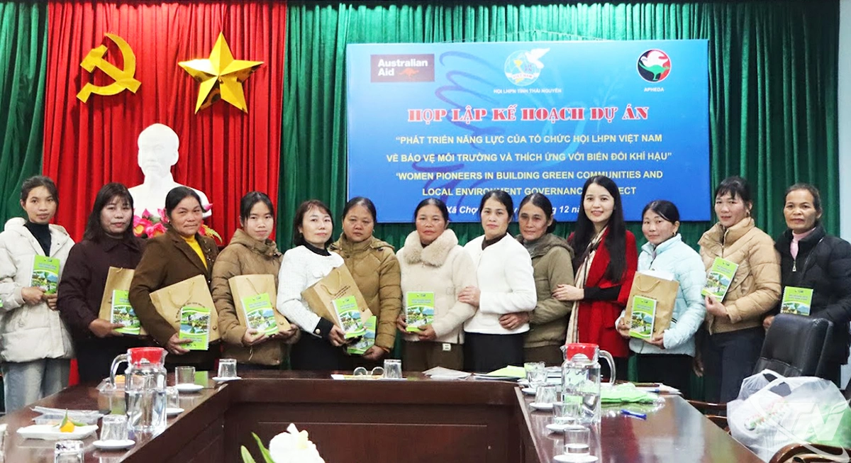 Các đại biểu dự Hội nghị được hướng dẫn thực hiện một số công việc khi thực hiện dự án