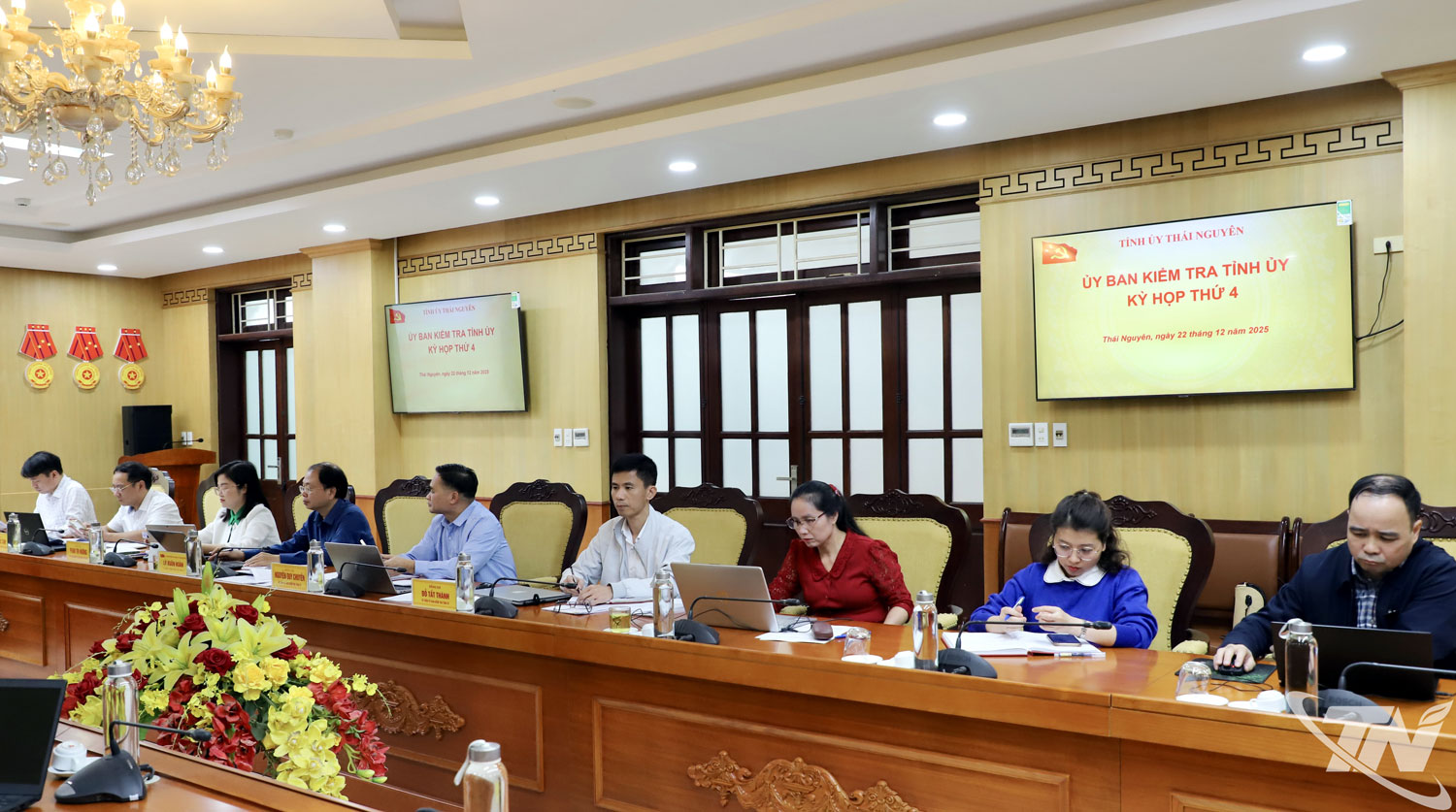 Đại biểu tham dự Kỳ họp.