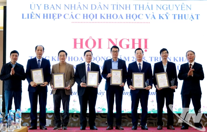 Phát huy vai trò của đội ngũ trí thức khoa học - công nghệ