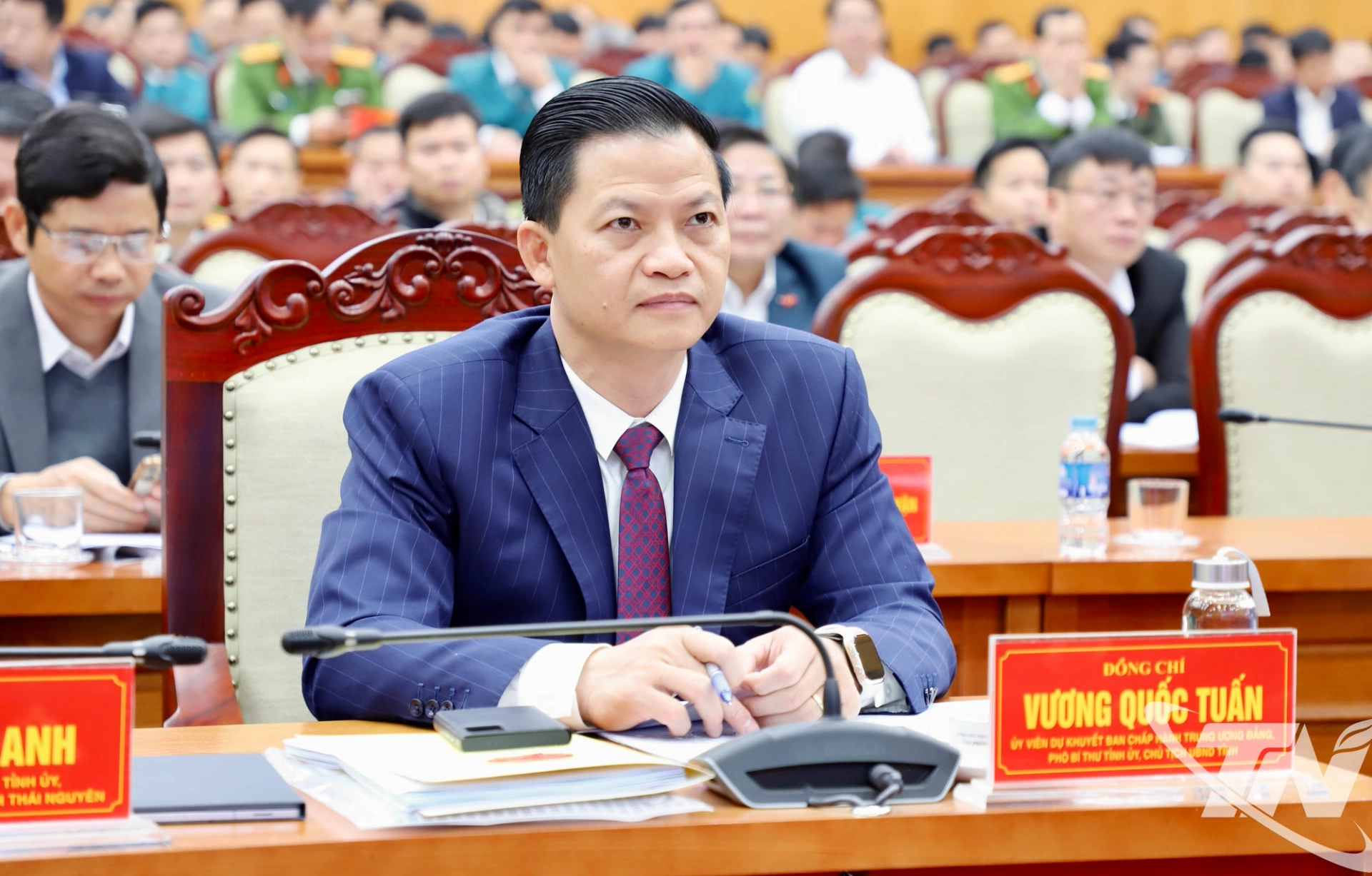 Đồng chí Chủ tịch UBND tỉnh Vương Quốc Tuấn dự và chỉ đạo Hội nghị.