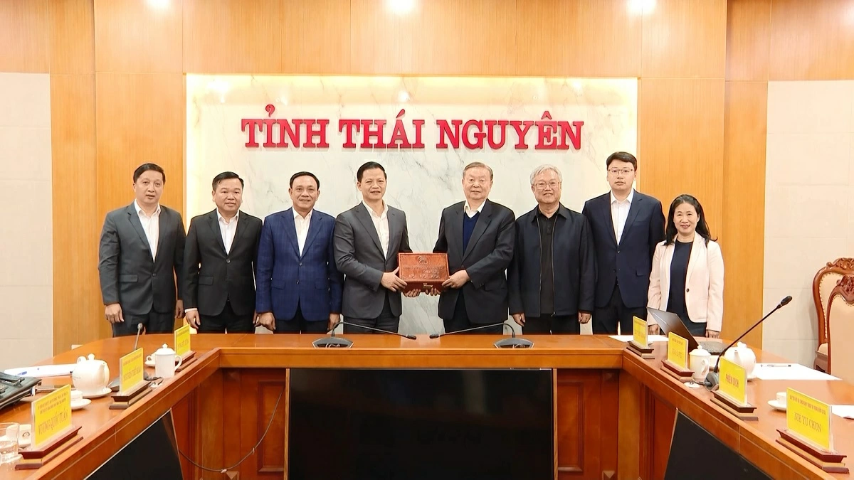 중국 협회 및 기업 대표단과 업무 협의.