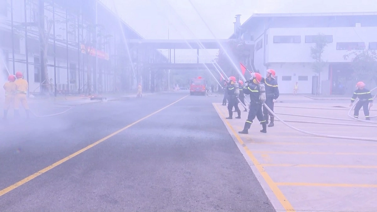 대규모 화재 진압·구조구난 종합 훈련 실시.