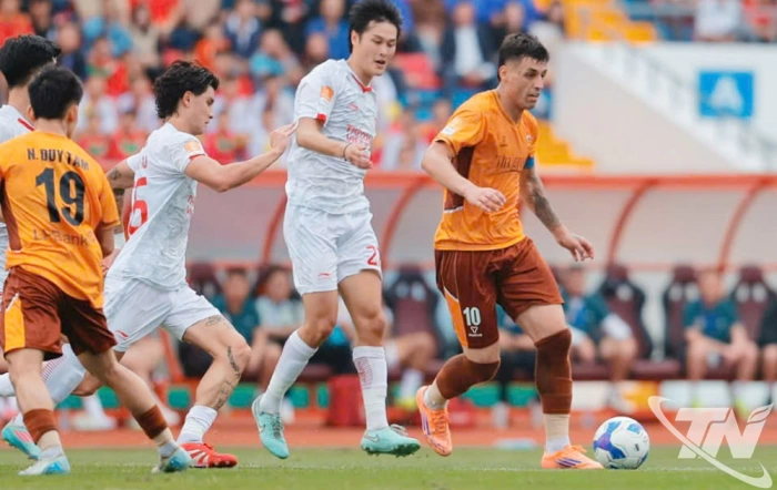 Giải bóng đá Tứ hùng: Ngôi vô địch gọi tên ai?