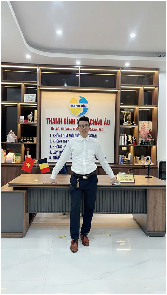  Giám đốc Nguyễn Thanh Bình còn được biết đến với vai trò tác giả cuốn sách “Quản trị cuộc đời và Khởi nghiệp 4.0”.