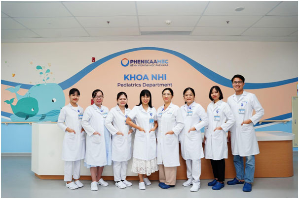 Bác sĩ chuyên khoa Nhi giàu kinh nghiệm trực tiếp lên phác đồ điều trị cá thể hóa cho trẻ.