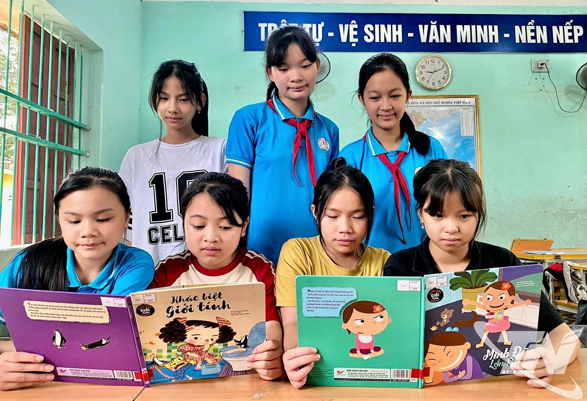 Trẻ em gái cần được trang bị đầy đủ kiến thức và kỹ năng để tự bảo vệ mình và phát triển toàn diện.
