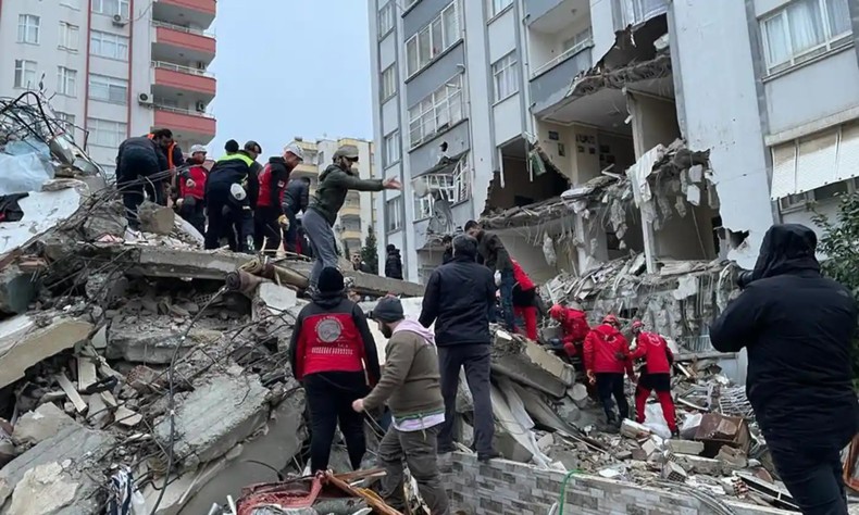 [Ảnh] Thổ Nhĩ Kỳ và Syria hứng chịu thiệt hại thảm khốc trong trận động đất độ lớn 7,9 ảnh 3