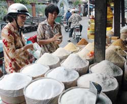 Tháng 7: Giá gạo và thịt gia súc có thể tăng