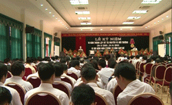 Đón mừng Huân chương Lao động hạng Nhì