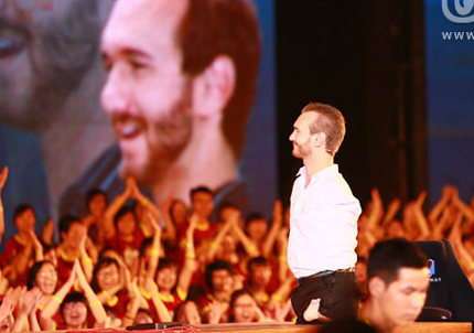 Đằng sau những bài học nghị lực của Nick Vujicic