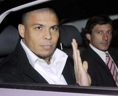 Ronaldo người Brazil chuẩn bị cho cuộc sống sau giải nghệ