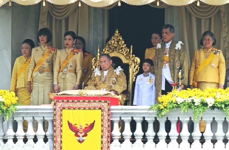 Quốc vương Thái Lan kêu gọi đoàn kết dân tộc