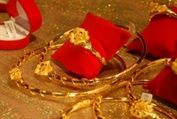 Vàng quanh mức 35,85 triệu đồng/lượng