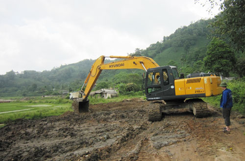 Thăm di tích Chòi Đầm Then 