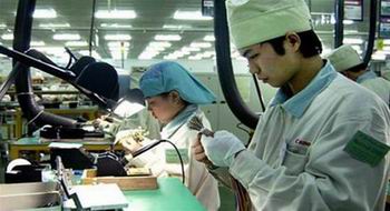 Tìm lời giải cho bài toán nhập siêu: Trước mắt, cần đẩy mạnh xuất khẩu