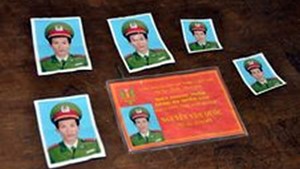 Làm giả thẻ công an để lừa 2 tỉ đồng