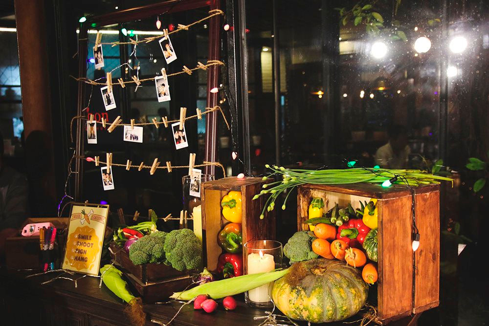 Cưới cũng phải… xanh