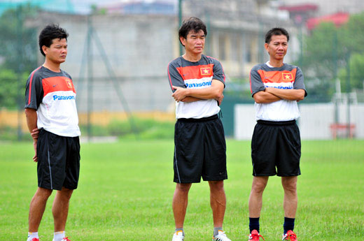 50.000 USD/tháng cho HLV ngoại dẫn dắt ĐTVN?