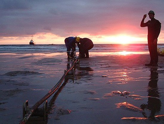 Cáp quang biển AAG đã sửa xong