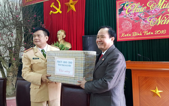 Lãnh đạo tỉnh chúc Tết Phòng Cảnh sát giao thông