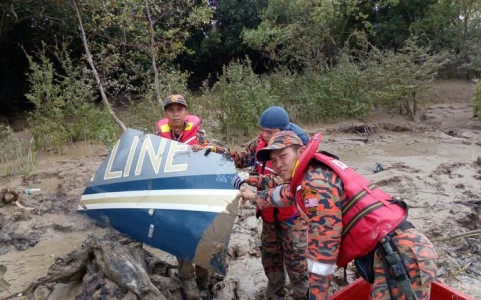 Vụ máy bay Malaysia mất tích: Tìm thấy thi thể của 1 nạn nhân