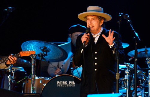 Bob Dylan đoạt giải Nobel Văn học 2016
