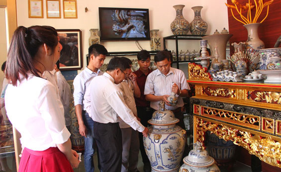 Giới thiệu sản phẩm gốm mỹ nghệ Bát Tràng tại Thái Nguyên